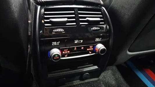 BMW 5 Series (G30) 520d M 2018 18