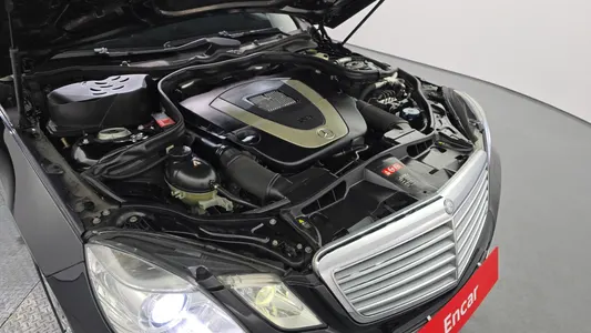 Mercedes-Benz E-Class W212 E300 2011 6