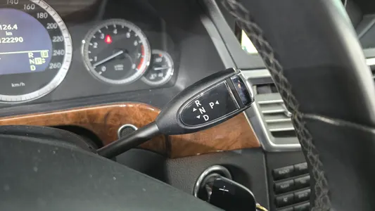 Mercedes-Benz E-Class W212 E300 2011 9