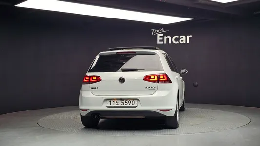 Volkswagen 7 2.0 TDI 2015 4