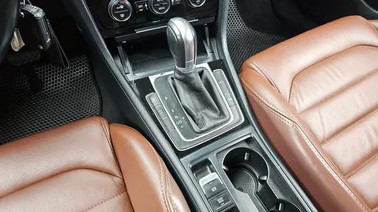 Volkswagen 7 2.0 TDI 2015 9