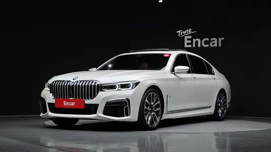 BMW 7 Series (G11) 740Li xDrive M 2022