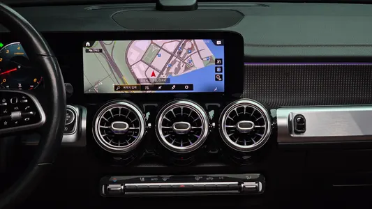 Mercedes-Benz GLB-Class X247 GLB220 2021 14