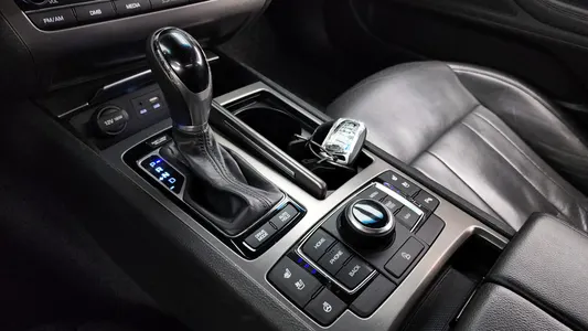 Hyundai DH G330 AWD 2015 9