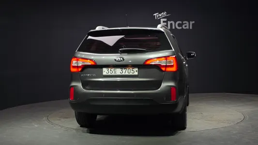 Kia R 2.0 2WD 2012 4