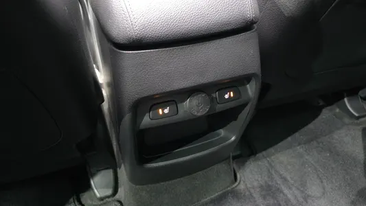 Kia R 2.0 2WD 2012 17
