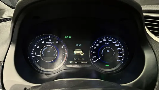 Hyundai Grandeur HG HG300 2011 8