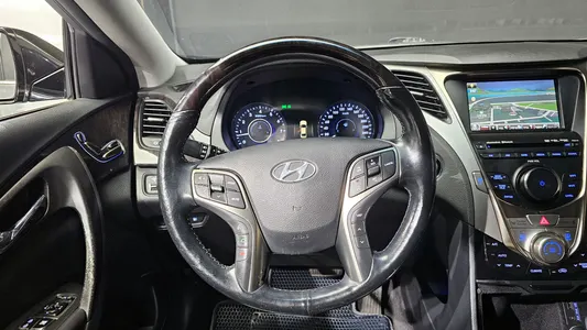 Hyundai Grandeur HG HG300 2011 13