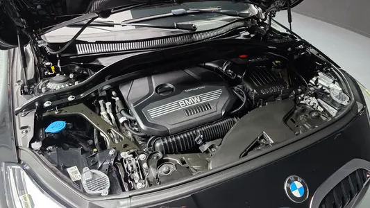 BMW 1 Series (F40) 120i 2022 6