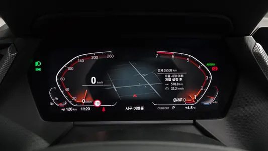BMW 1 Series (F40) 120i 2022 8