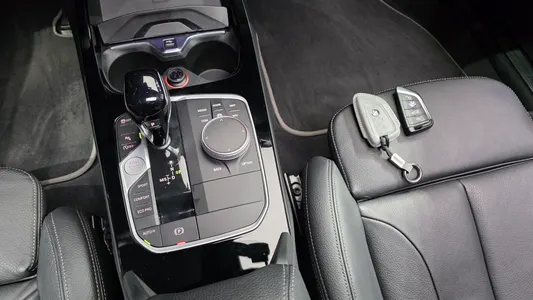 BMW 1 Series (F40) 120i 2022 9