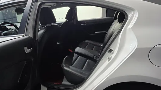 Kia K3 2018 11