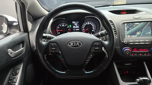Kia K3 2018 13