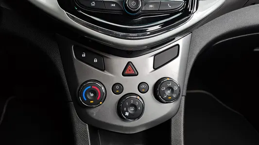 Chevrolet Sedan 1.4 LT 2016 17