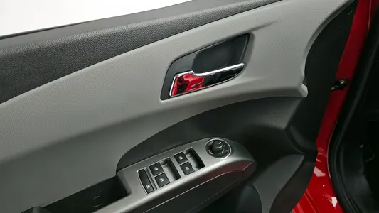 Chevrolet Sedan 1.4 LT 2016 18