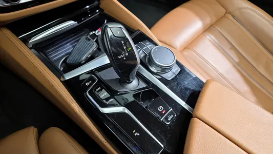 BMW 5 Series (G30) 520i 2021 9