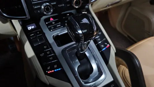 Porsche 카이엔 4.8 2011 9