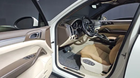 Porsche 카이엔 4.8 2011 10
