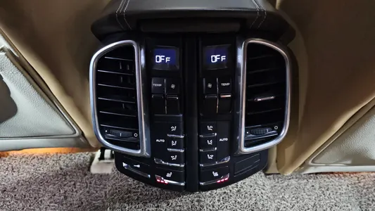 Porsche 카이엔 4.8 2011 18