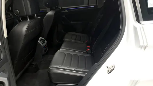 Volkswagen 2 2.0 TDI 4 2021 12