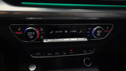 Audi Q5 (FY) 40 TDI 2020 32