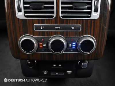 Land Rover 4 4.4 SDV8 AB LWB 2017 16