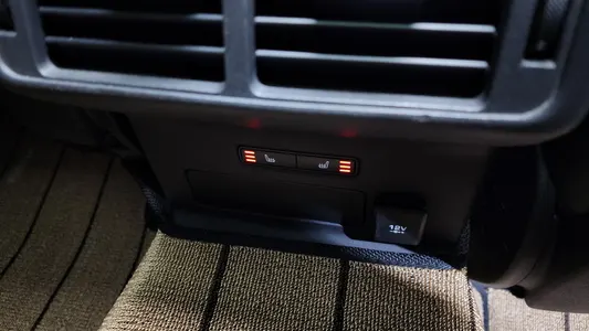Land Rover 레인지로버 벨라 3.0 D300 R- HSE 2019 12