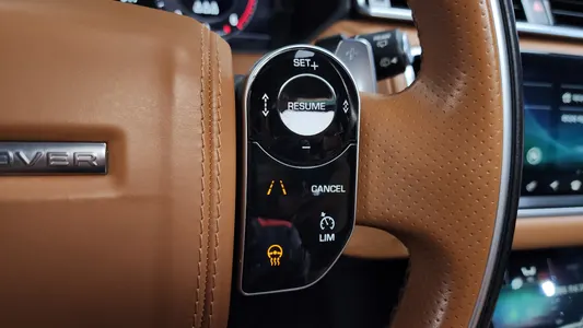 Land Rover 레인지로버 벨라 3.0 D300 R- HSE 2019 15