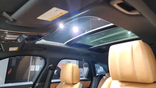 Land Rover 레인지로버 벨라 3.0 D300 R- HSE 2019 16