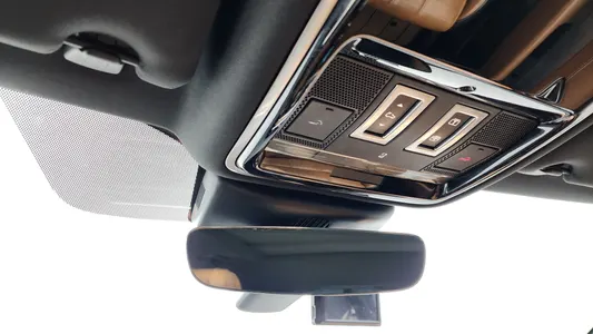 Land Rover 레인지로버 벨라 3.0 D300 R- HSE 2019 32