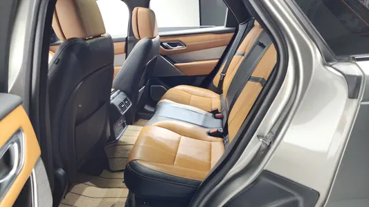 Land Rover 레인지로버 벨라 3.0 D300 R- HSE 2019 33