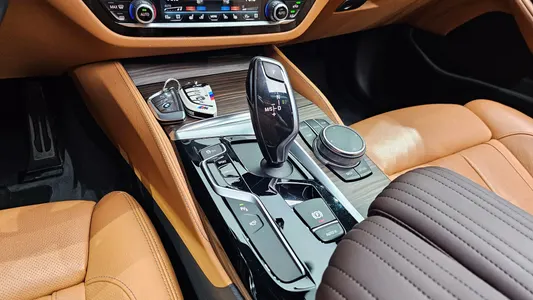 BMW 5 Series (G30) 520d xDrive M 2017 9