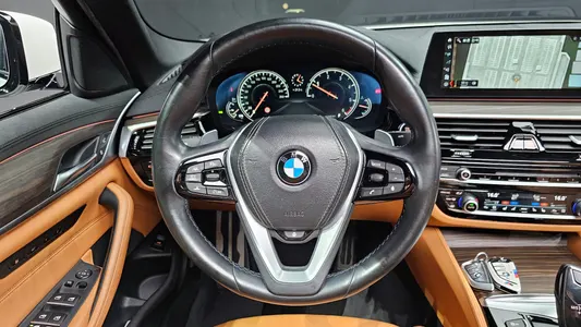 BMW 5 Series (G30) 520d xDrive M 2017 13