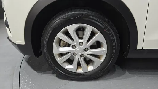 KG Mobility 베리 티볼리 1.6 2WD 2020 5