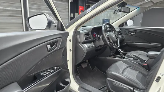 KG Mobility 베리 티볼리 1.6 2WD 2020 10
