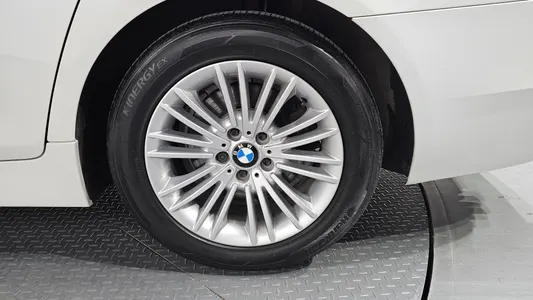 BMW 5 Series (F10) 520d xDrive 2014 5