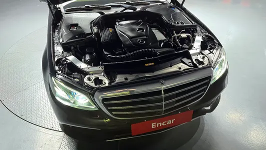 Mercedes-Benz E-Class W213 E300 4MATIC 2018 6