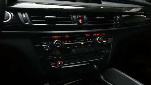 BMW X6 (F16) xDrive 30d 2018 17