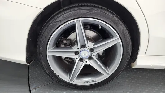 Mercedes-Benz C-Class W205 C200 AMG Line 2016 5