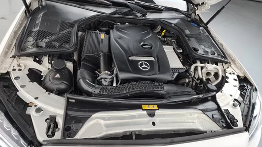 Mercedes-Benz C-Class W205 C200 AMG Line 2016 6