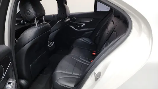 Mercedes-Benz C-Class W205 C200 AMG Line 2016 11