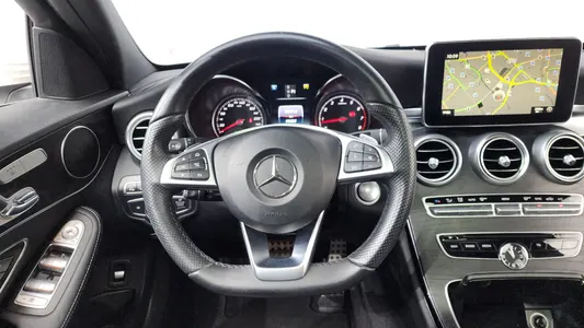 Mercedes-Benz C-Class W205 C200 AMG Line 2016 14