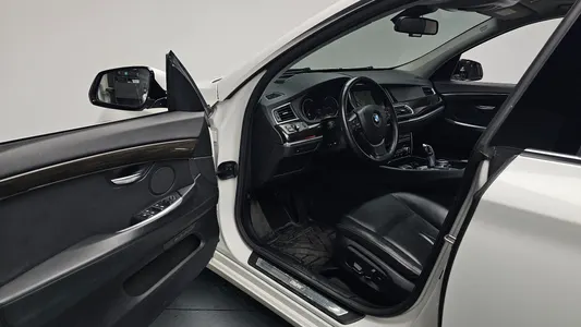 BMW 5 Series GT (F07) GT ED Edition 2015 9