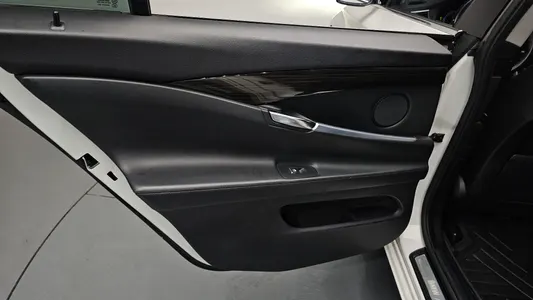 BMW 5 Series GT (F07) GT ED Edition 2015 25