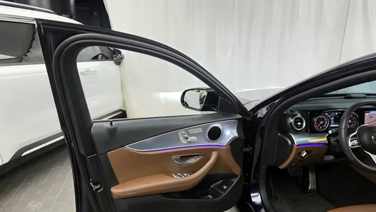 Mercedes-Benz E-Class W213 E250 2020 24