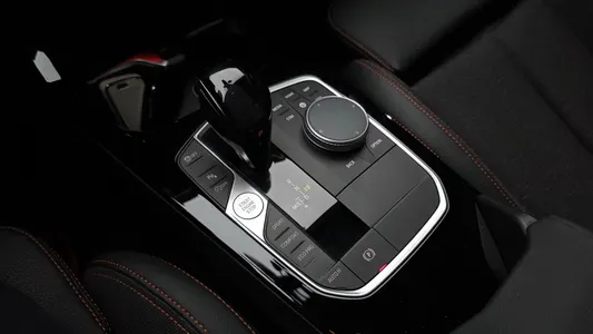 BMW 1 Series (F40) 118d 2020 9