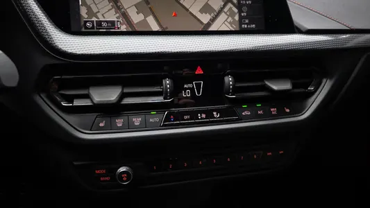 BMW 1 Series (F40) 118d 2020 16