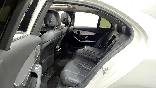 Mercedes-Benz C-Class W205 C200 2018 10