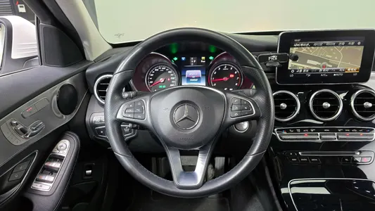 Mercedes-Benz C-Class W205 C200 2018 11
