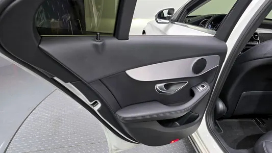 Mercedes-Benz C-Class W205 C200 2018 25